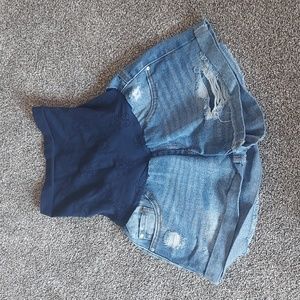 Kohl's Jessica Simpson maternity shorts